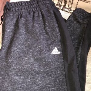Women’s Size Medium Adidas Sweats